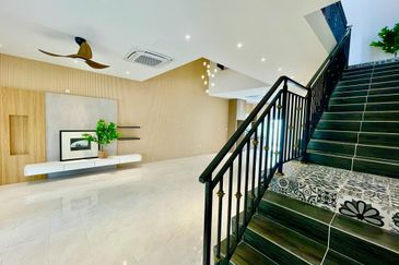 Spanish Gardens by The Water