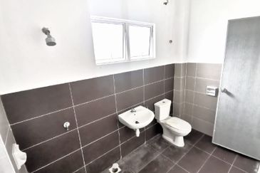 [ RUMAH BARU ] - 2 Storey HOUSE ( 22' x 70' ft ) Durian Tunggal MELAKA 2023