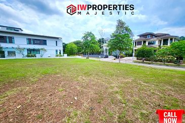 TERMURAH ! - BANGLO LOT ( TANAH ) + ( 5,834 Sft ) Presint 10 PUTRAJAYA