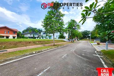 TERMURAH ! - BANGLO LOT ( TANAH ) + ( 5,834 Sft ) Presint 10 PUTRAJAYA