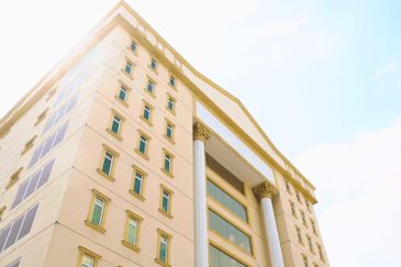 FREEHOLD Commercial Complex at Prime Location