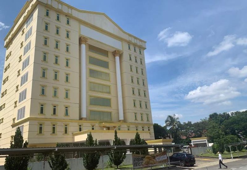 FREEHOLD Commercial Complex at Prime Location