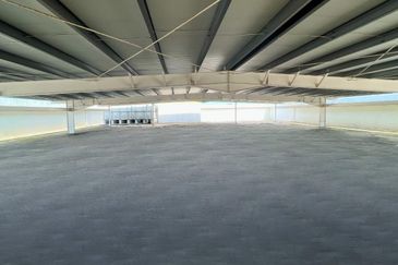 FREEHOLD Commercial Complex at Prime Location