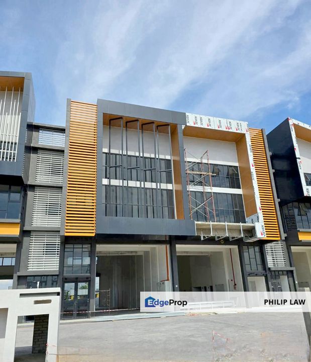 Esteem Business Park, Meru, Klang - 2.5 Storey Factory / Warehouse End Lot, Selangor, Klang