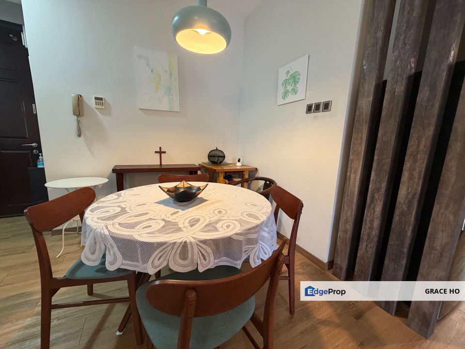 Tastefully renovated unit, meticulous maintained, Kuala Lumpur, Desa Parkcity