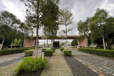 Dalia Residences @ Tropicana Aman