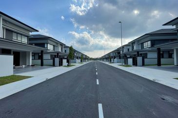 Freesia Residences @ Tropicana Aman