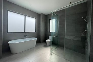 Freesia Residences @ Tropicana Aman