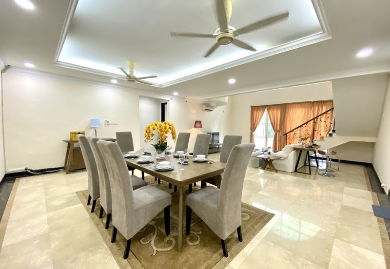 Kiara Peak (Puncak Kiara)