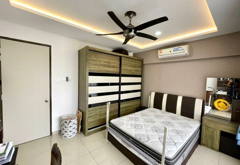 Upper East @ Tiger Lane