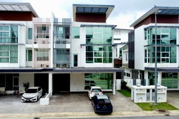 Jacaranda Garden Residence