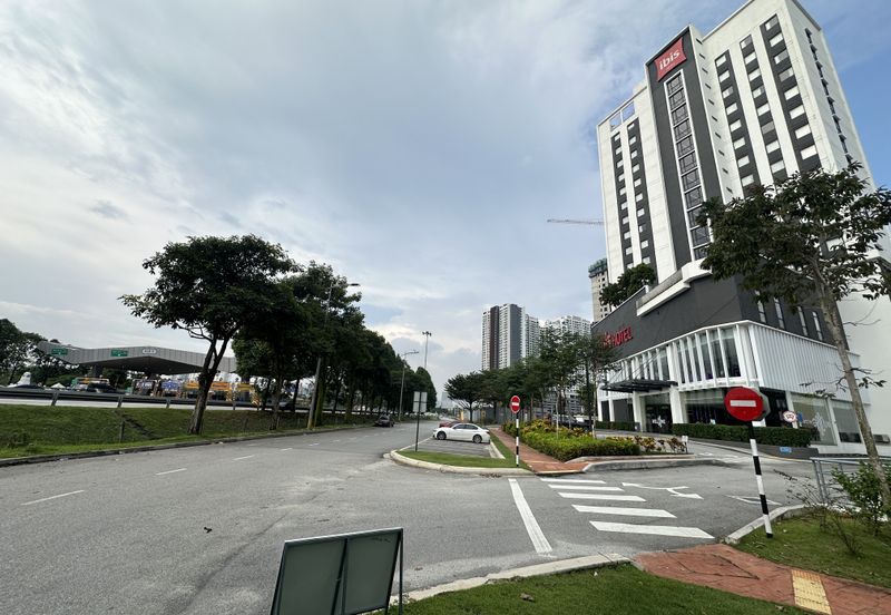 PJCC Pusat Dagangan Petaling Jaya Selatan, Jalan PJS 5/28, Petaling Jaya