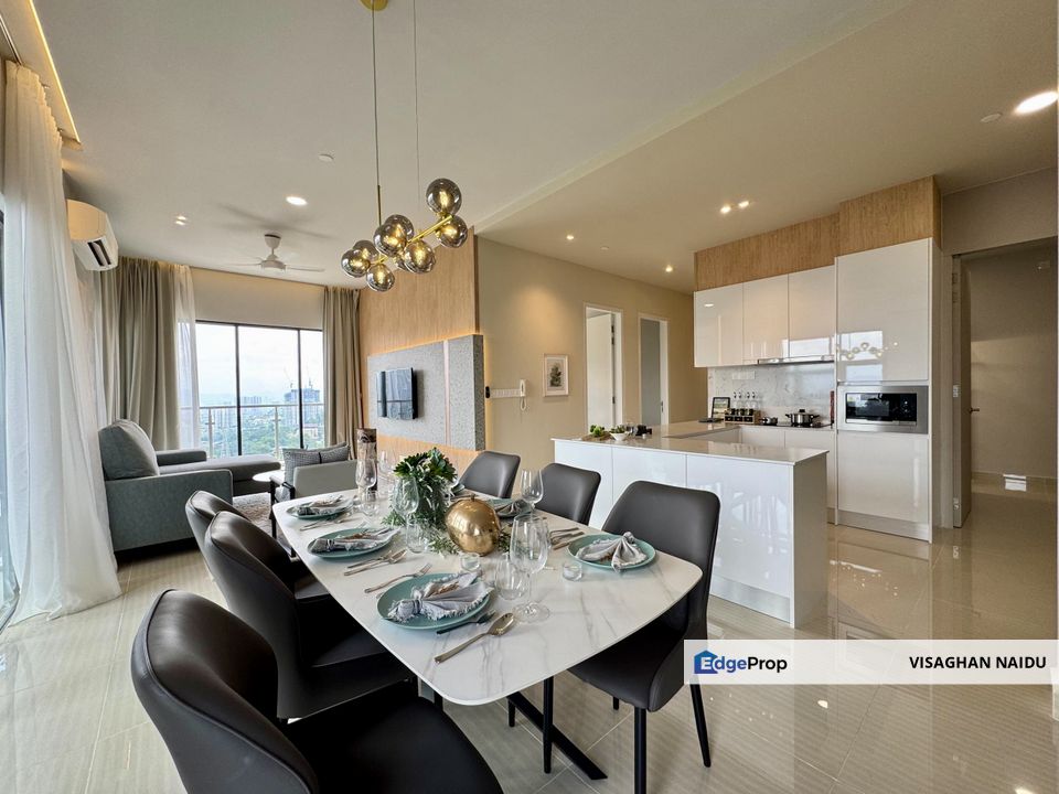 Luxury Serviced Residence for Sale Hampton Height Damansara, Country Heights Damansara, Kuala Lumpur, Country Heights Damansara