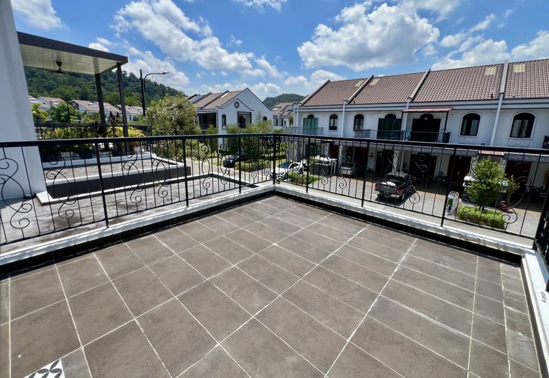 Peranakan Straits, Setia Eco Templer