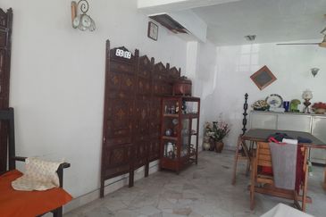 SHAH ALAM 2 STY HOUSE 