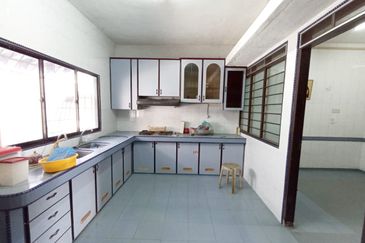 [ Sell Cheap ] 2-Storey House Taman Sri Layang, Mentakab Pahang