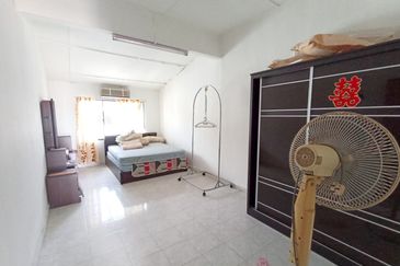 [ Sell Cheap ] 2-Storey House Taman Sri Layang, Mentakab Pahang