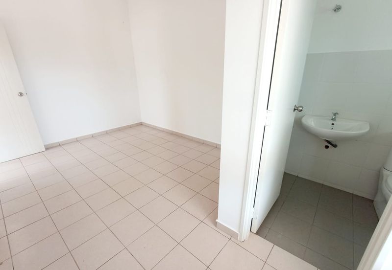 [ MURAH MANTIN RUMAH ] Single Storey Teres 1 tingkat Nilai, Beranang