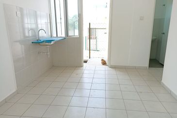 [ MURAH MANTIN RUMAH ] Single Storey Teres 1 tingkat Nilai, Beranang