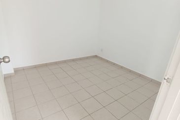 [ MURAH MANTIN RUMAH ] Single Storey Teres 1 tingkat Nilai, Beranang