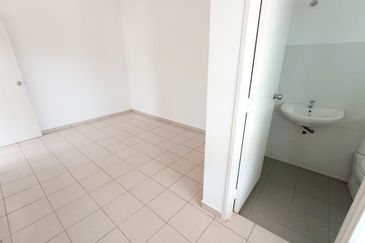 [ MURAH MANTIN RUMAH ] Single Storey Teres 1 tingkat Nilai, Beranang