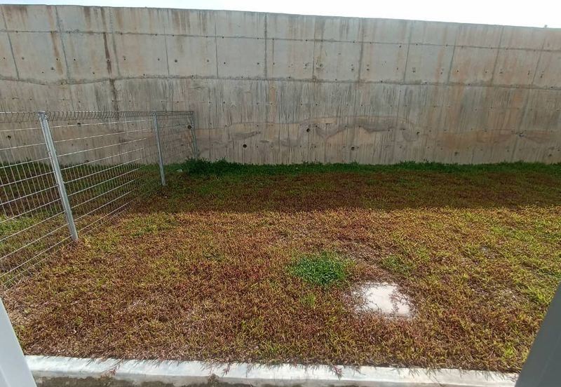 [ TERBESAR 40X120 ] Rumah Berkembar Setingkat Senawang, Paroi,Ampangan