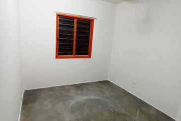 [ Sell Cheap, Good Investment Rental up to RM800-RM950 ] Pangsapuri Enggang with lift, Bandar Kinrara, Bukit Jalil near Pavillion, Taman Puncak Jalil