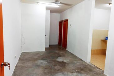 [ Sell Cheap, Good Investment Rental up to RM800-RM950 ] Pangsapuri Enggang with lift, Bandar Kinrara, Bukit Jalil near Pavillion, Taman Puncak Jalil