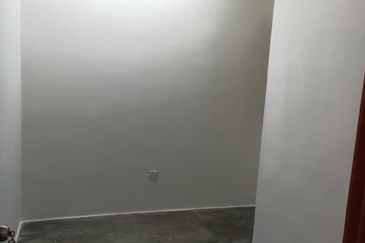 [ Sell Cheap, Good Investment Rental up to RM800-RM950 ] Pangsapuri Enggang with lift, Bandar Kinrara, Bukit Jalil near Pavillion, Taman Puncak Jalil