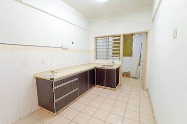 [ Partly Furnished, Pangsapuri Belimbing Heights ] Murah, Cheapest Apartment near The Mine Shopping, Balakong, Seri Kembangan, Serdang, Selangor 