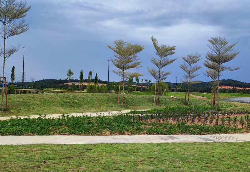 Semi-D Factory Warehouse 24 Hours Security Guarded Bandar Puncak Alam Kuala Selangor