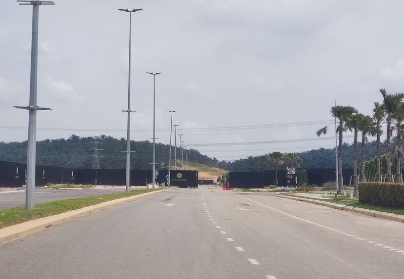 Semi-D Factory Warehouse 24 Hours Security Guarded Bandar Puncak Alam Kuala Selangor