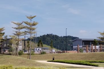 全新独立厂房Brand New Detached Factory Warehouse Puncak Alam