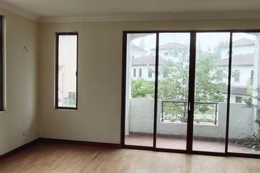 Seksyen 11, Kota Damansara