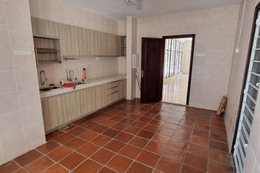 Seksyen 11, Kota Damansara