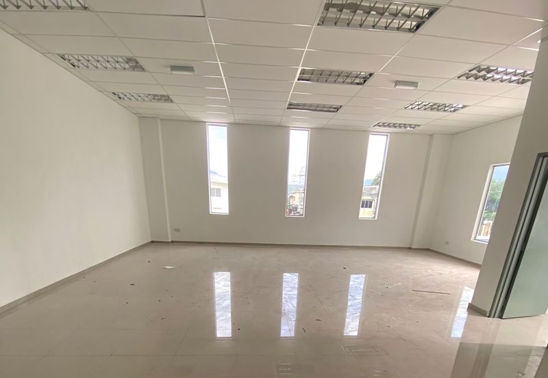 Brand New Factory Warehouse For Rent in Rawang 全新独立厂房出租