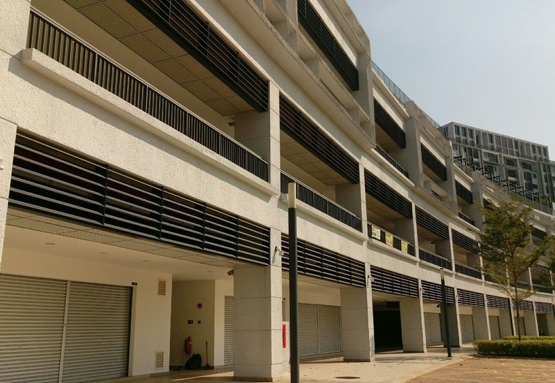 Radia Retail, Seksyen U8