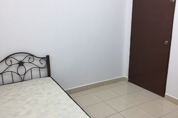 Opposite No house, Easy Parking, 24x75sf, Basic unit, Unfurnished