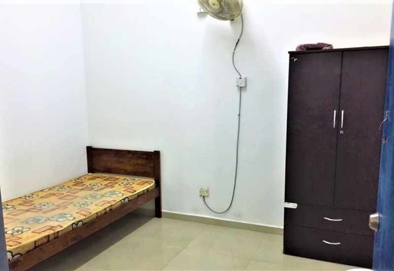 Opposite No house, Easy Parking, 24x75sf, Basic unit, Unfurnished