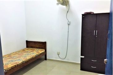 Opposite No house, Easy Parking, 24x75sf, Basic unit, Unfurnished