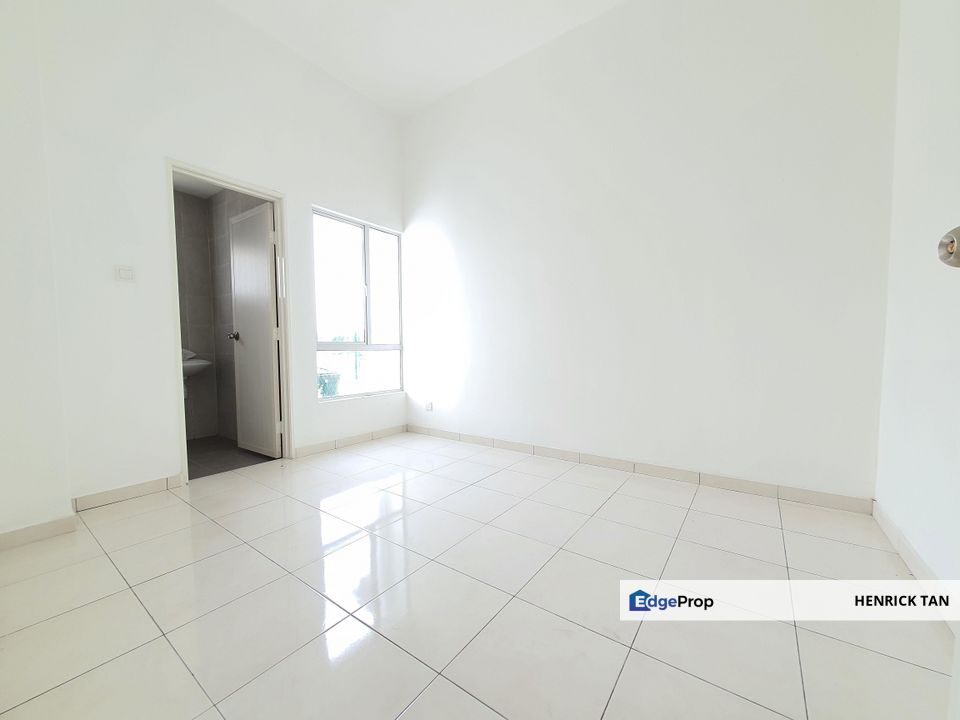 Near to Bdr Rimbayu, Double Storey House, 20x65sqft, Gated Guarded, Selangor, Telok Panglima Garang