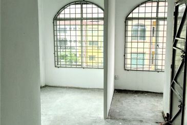 Kristal Klang Commercial Centre