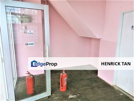 Batu Belah, Kristal Klang Commercial Centre, 3 Storey Freehold End Lot Shop @ Batu Belah, Selangor, Klang