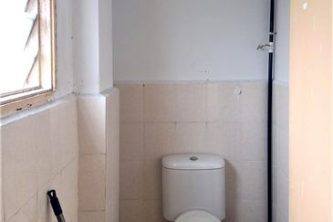 Kristal Klang Commercial Centre