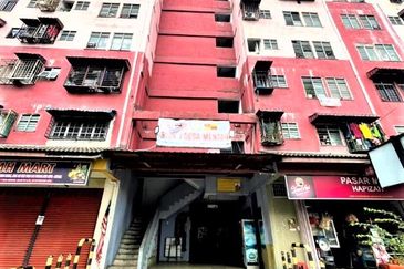 Flat Desa Mentari Blok 5