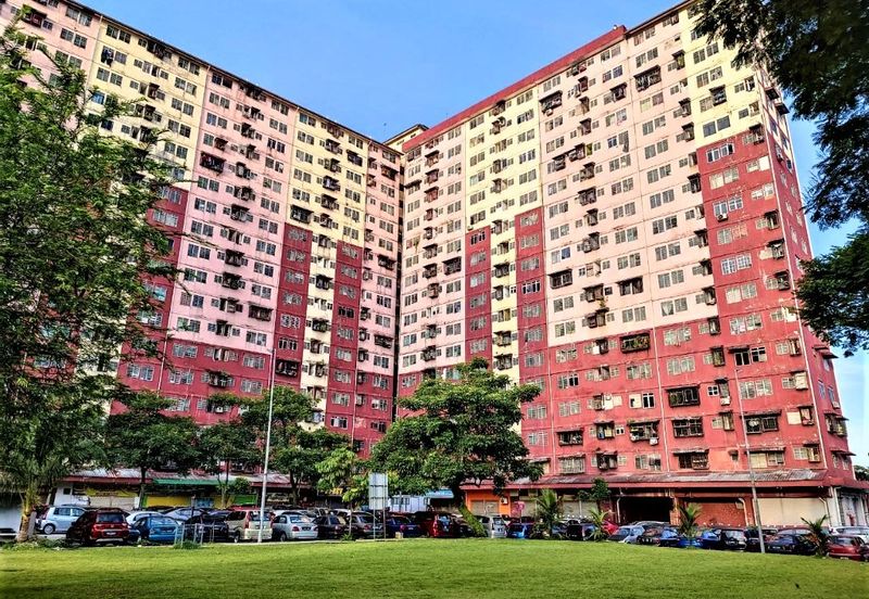 Flat Desa Mentari Blok 5