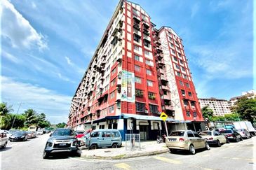 Flat Desa Mentari Blok 5