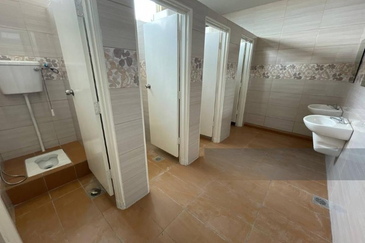 Wisma 11 storey, Opposite USJ Taipan Business Centre, Freehold, commercial title