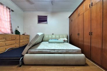 PJS 5, Double Storey, 22x70sf, Renovated and kitchen fully extended