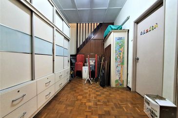 PJS 5, Double Storey, 22x70sf, Renovated and kitchen fully extended